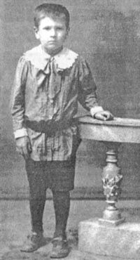 Фотография Л. С. Понтрягина, посланная отцу в Германию. 1915 г.